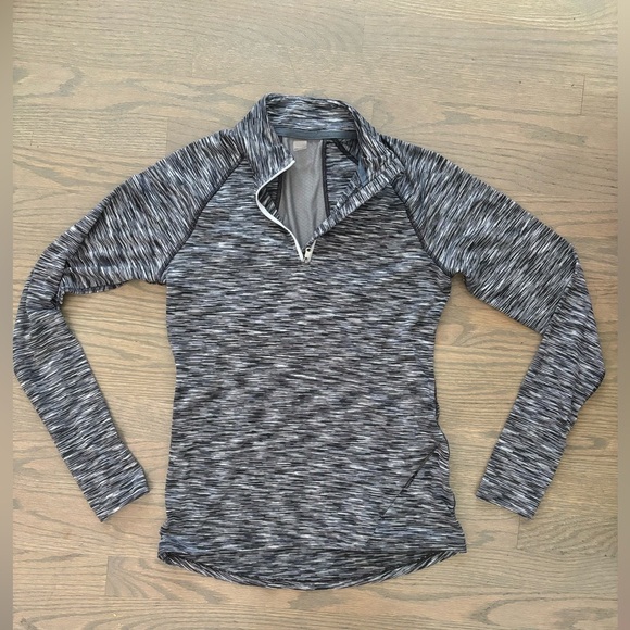 Roxy Dry Flight Grey quarter-zip long sleeve athletic top women’s size medium - Picture 1 of 7
